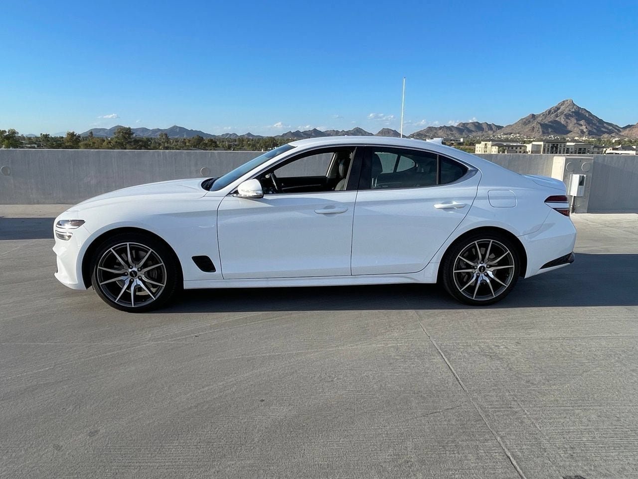 Used 2026 Genesis G70 2.5T RWD image 5