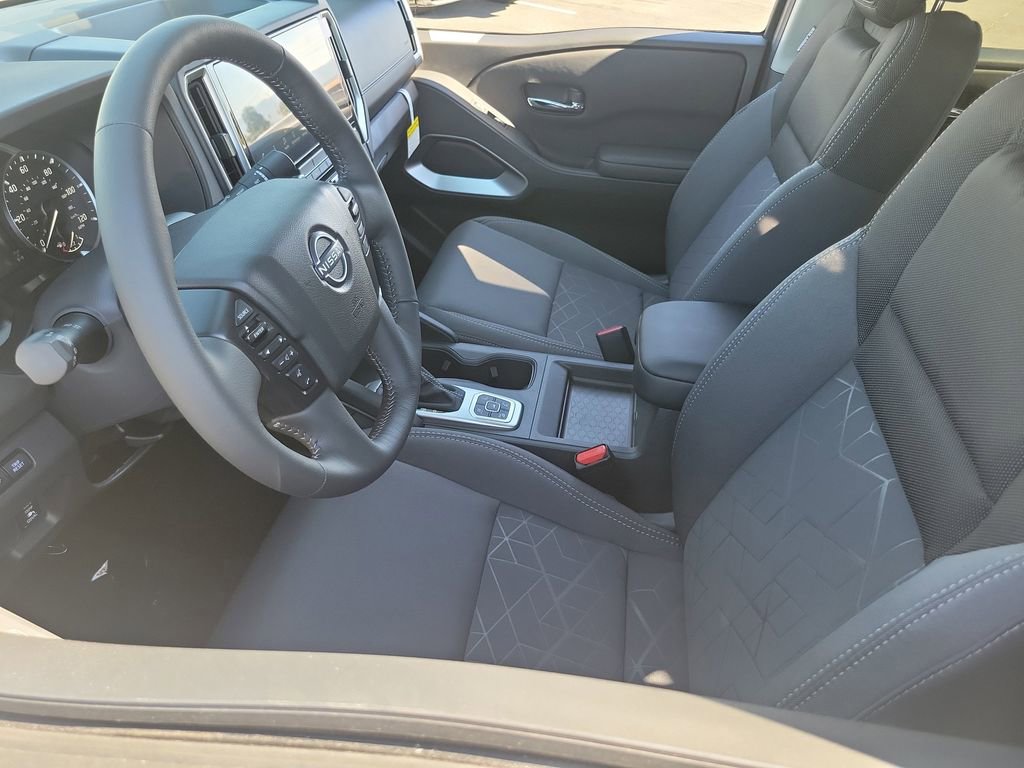 New 2026 Nissan Frontier SV w/ SV Convenience Package image 3
