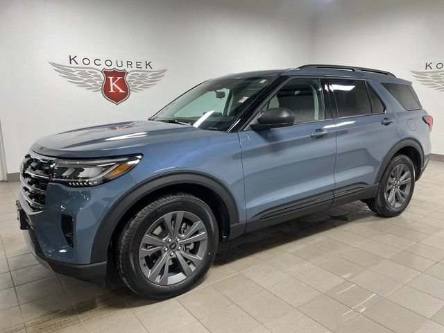 New 2026 Ford Explorer Active w/ Active Comfort Package AWD/4WD image 3