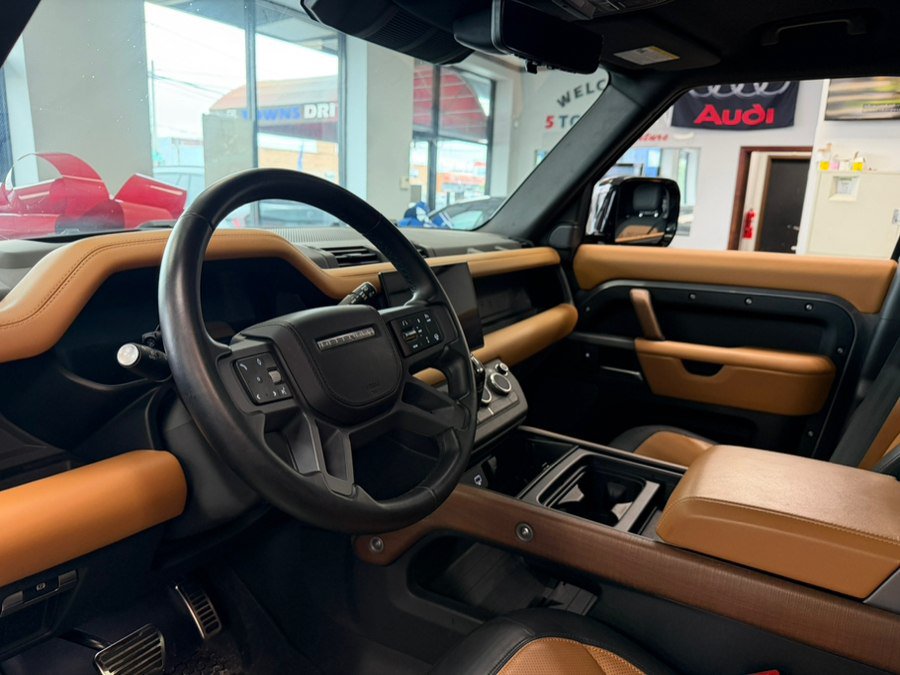 Used 2024 Land Rover Defender 110 X AWD/4WD image 22