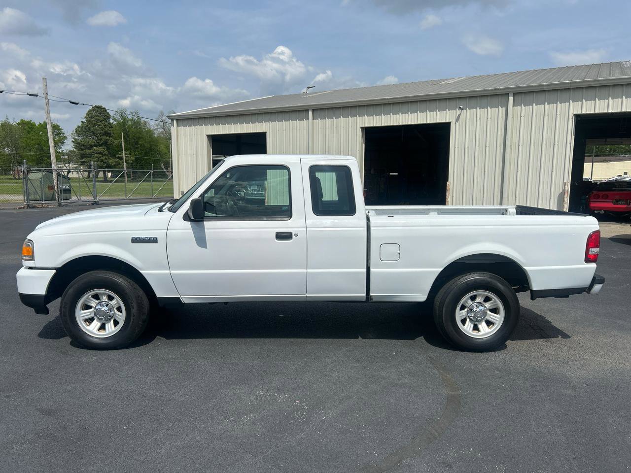 Used 2011 Ford Ranger XLT image 8