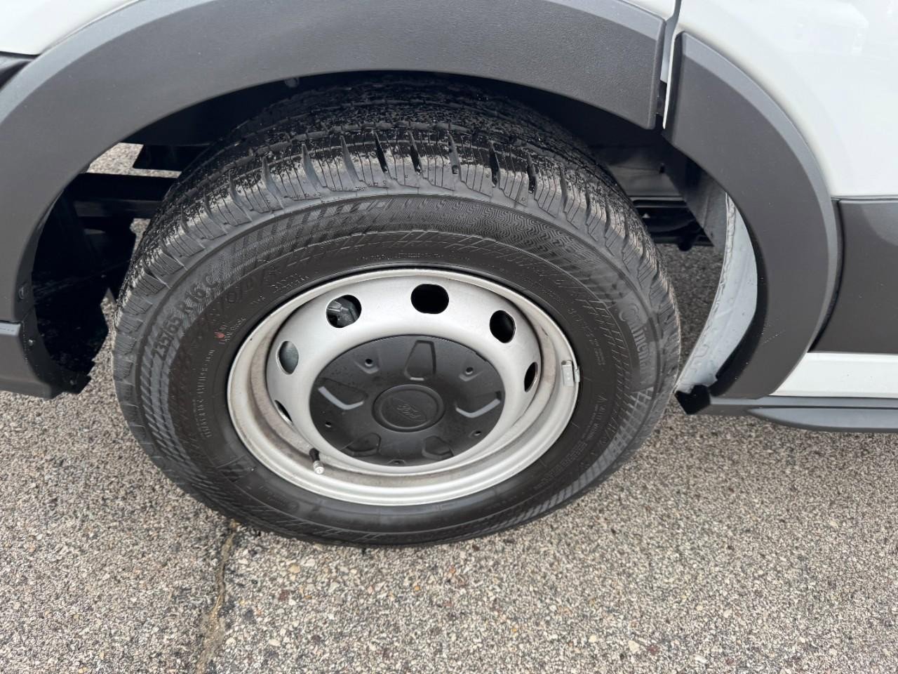 Used 2025 Ford Transit 350 XL image 9