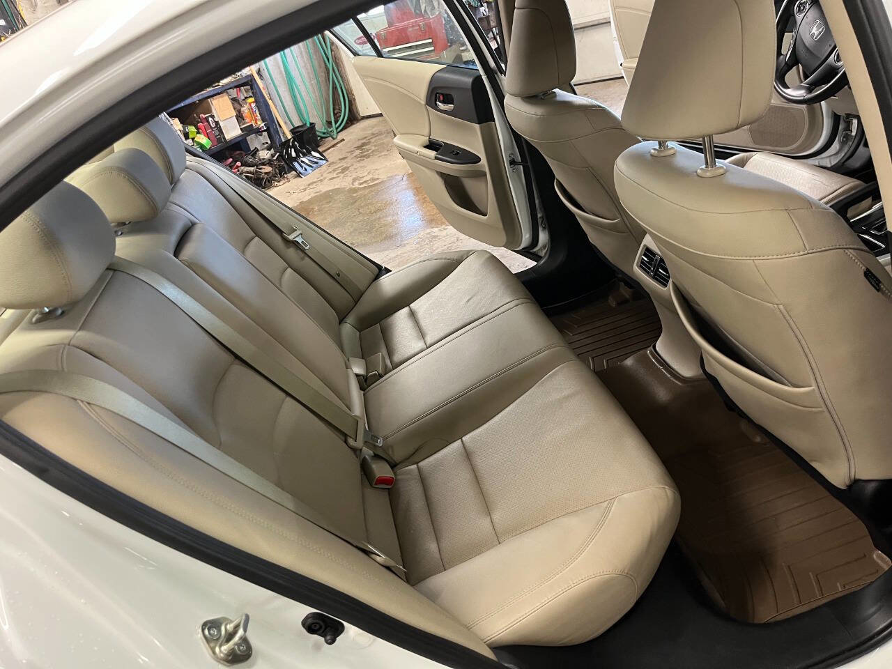 Used 2015 Honda Accord EX-L image 6