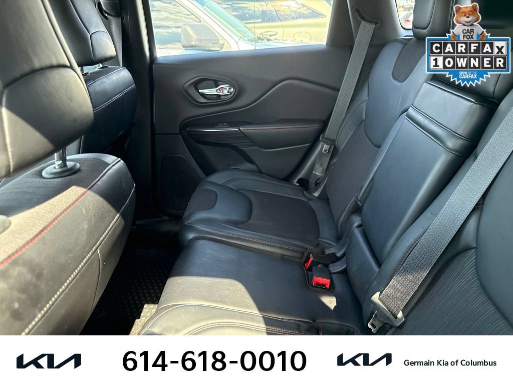 Used 2014 Jeep Cherokee Trailhawk AWD/4WD image 9