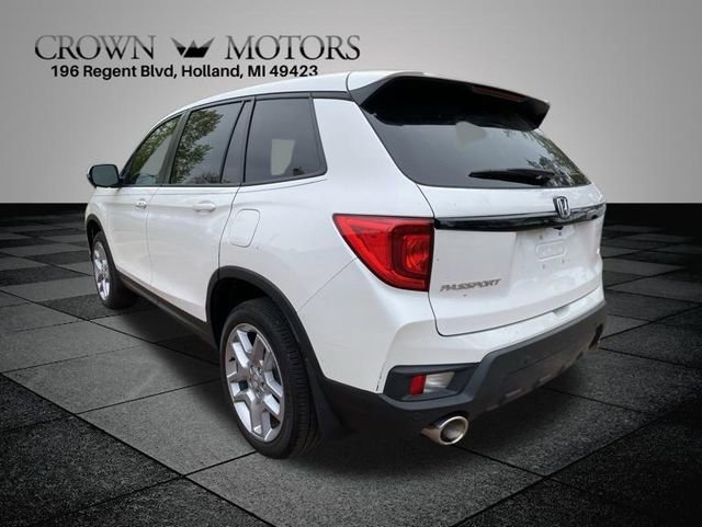 Used 2025 Honda Passport EX-L image 9