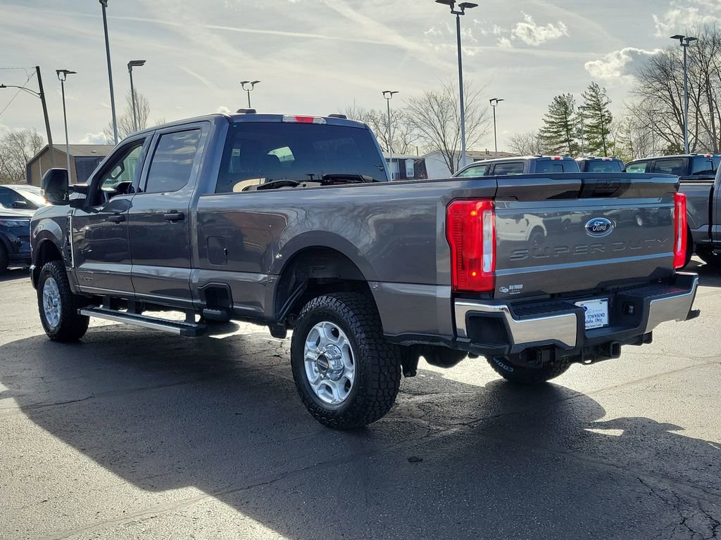 Certified 2025 Ford F250 XLT image 6