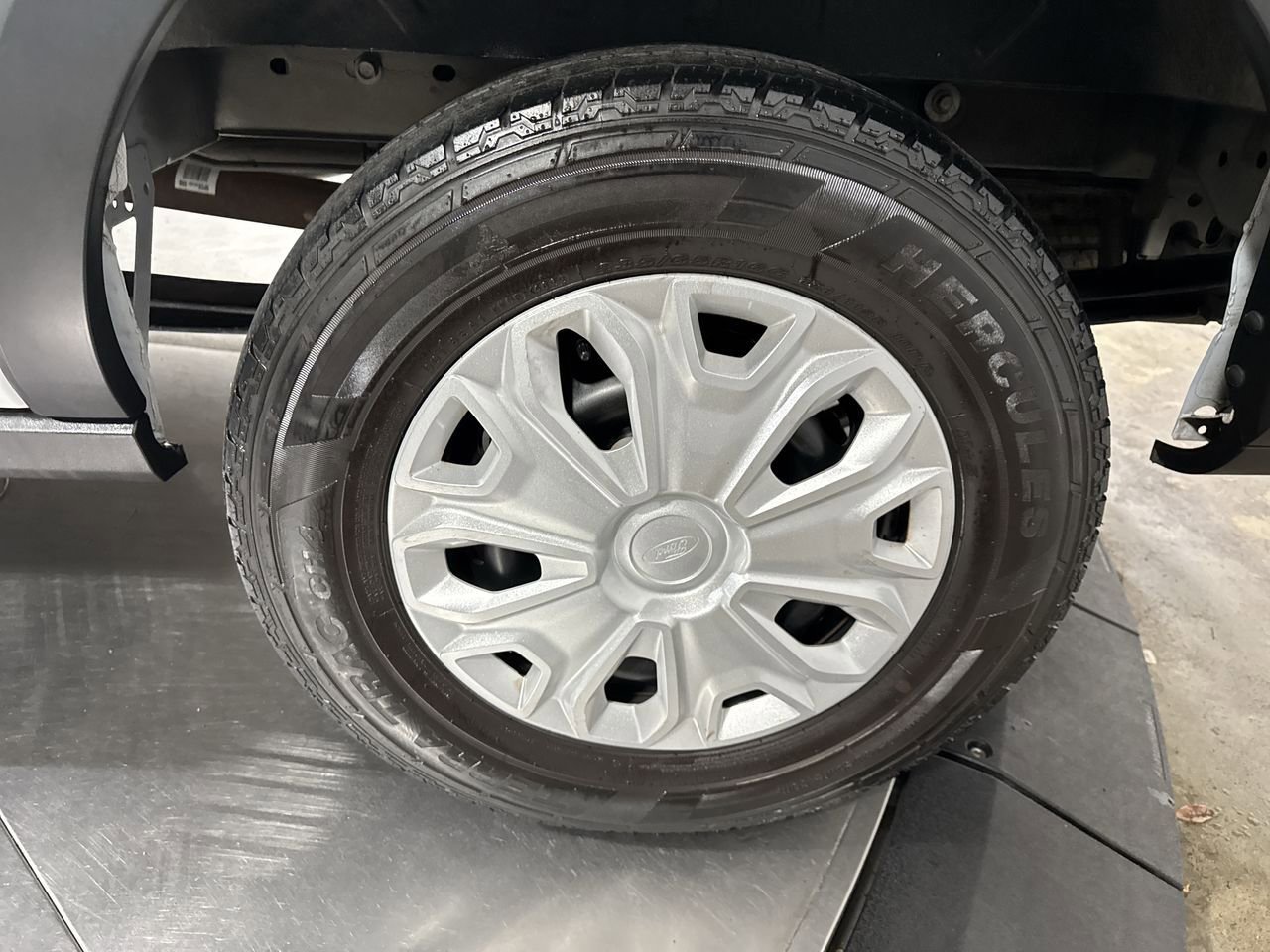 Used 2021 Ford Transit 350 XLT image 12