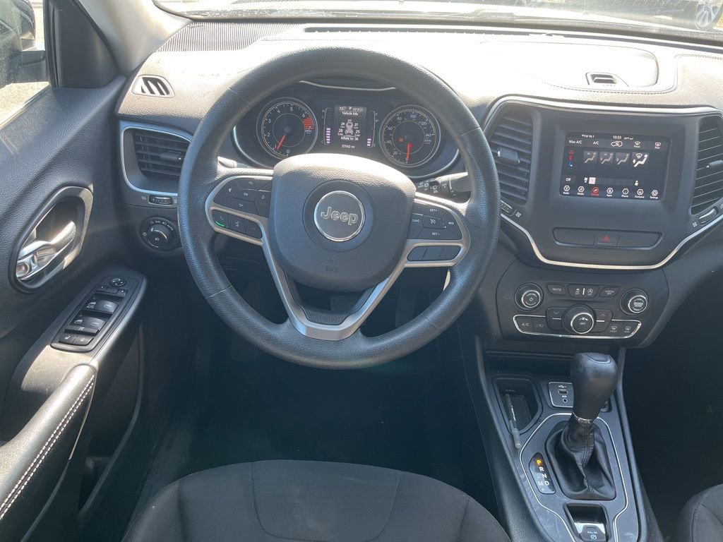 Used 2019 Jeep Cherokee Latitude w/ Popular Appearance Group image 26