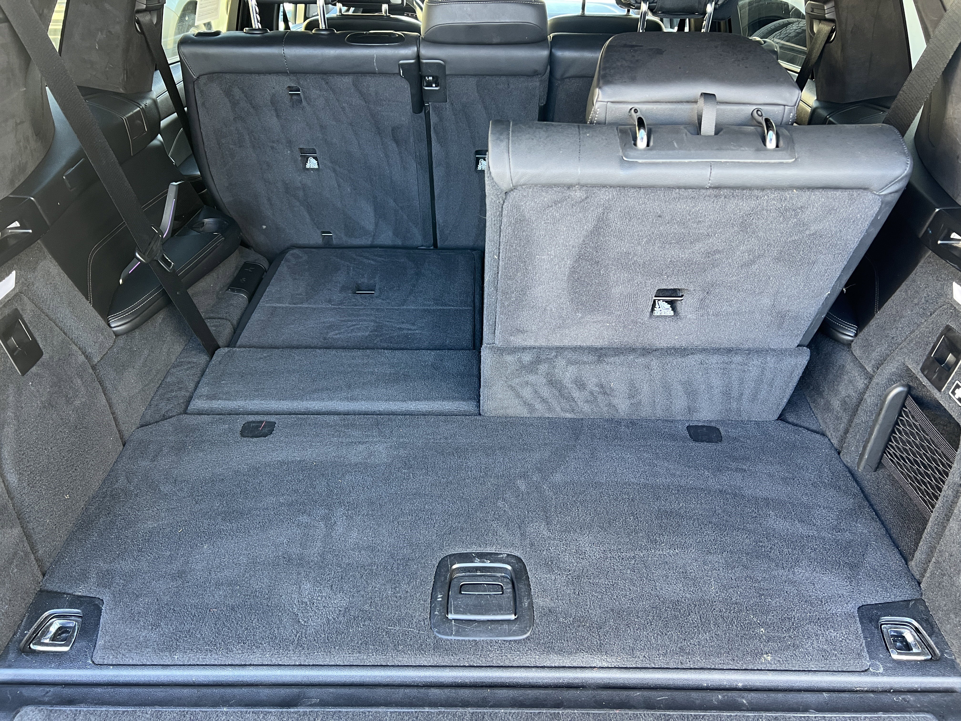 Used 2021 BMW X7 xDrive40i w/ M Sport Package image 21