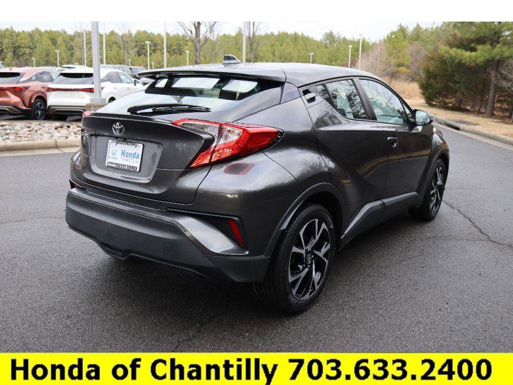 Used 2021 Toyota C-HR XLE image 7