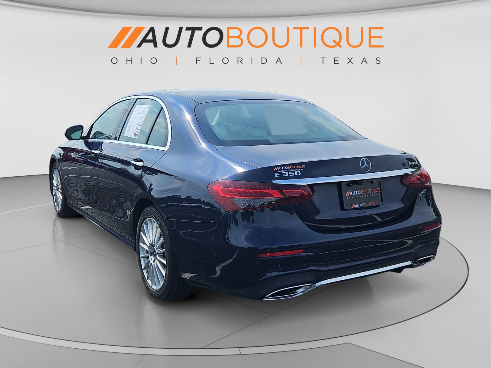 Used 2021 Mercedes-Benz E 350 4MATIC Sedan image 3