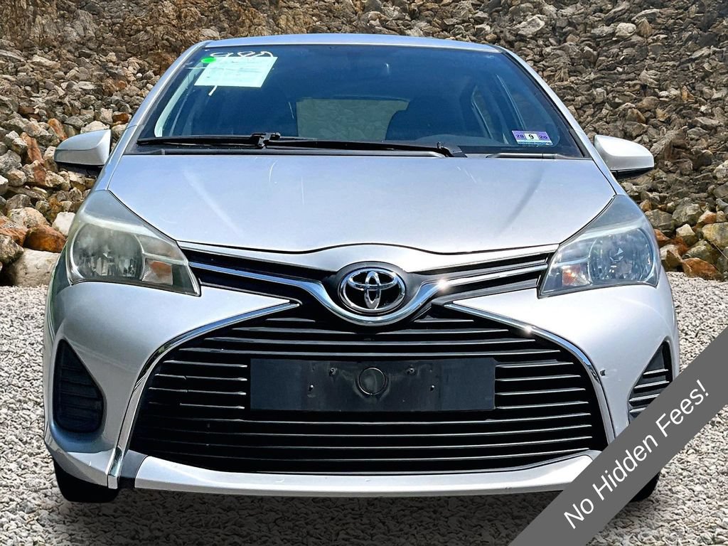 Used 2015 Toyota Yaris LE FWD image 3