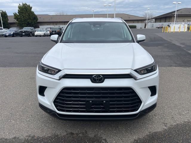 Used 2025 Toyota Grand Highlander AWD video 2