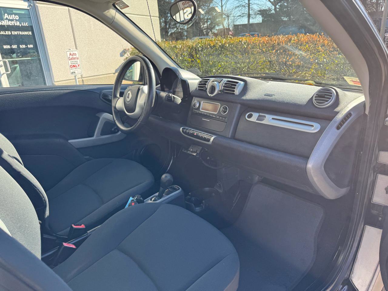 Used 2013 smart fortwo passion image 16