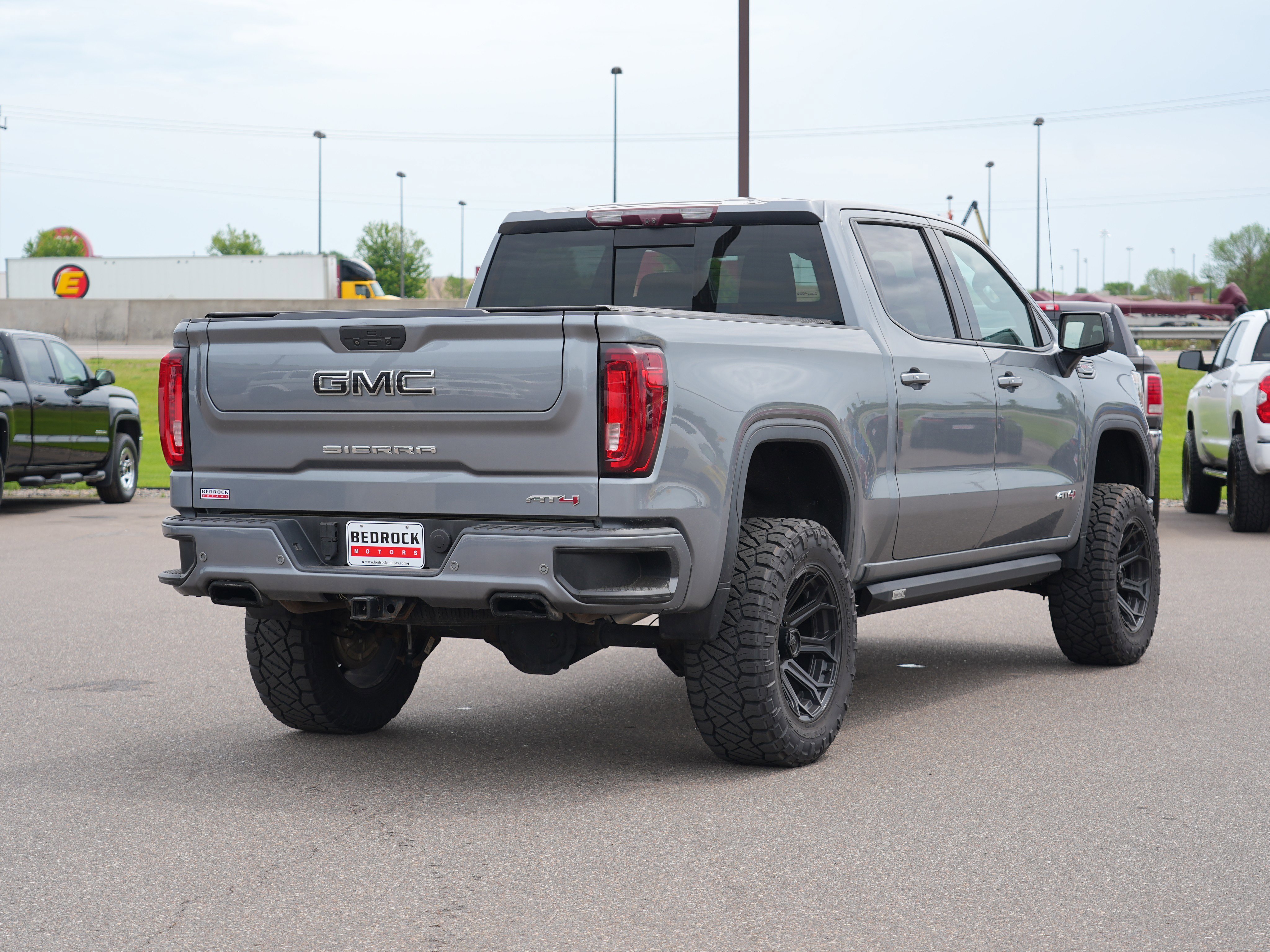 Used 2020 GMC Sierra 1500 AT4 w/ Off-Road Performance Package AWD/4WD image 3