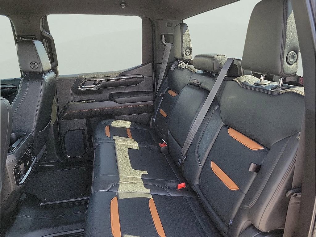 Used 2024 GMC Sierra 1500 AT4 AWD/4WD image 13