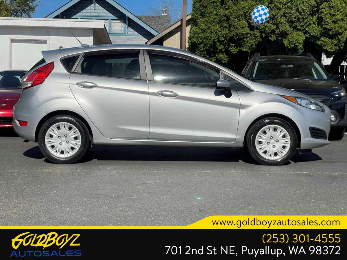 Used 2015 Ford Fiesta S FWD image 3