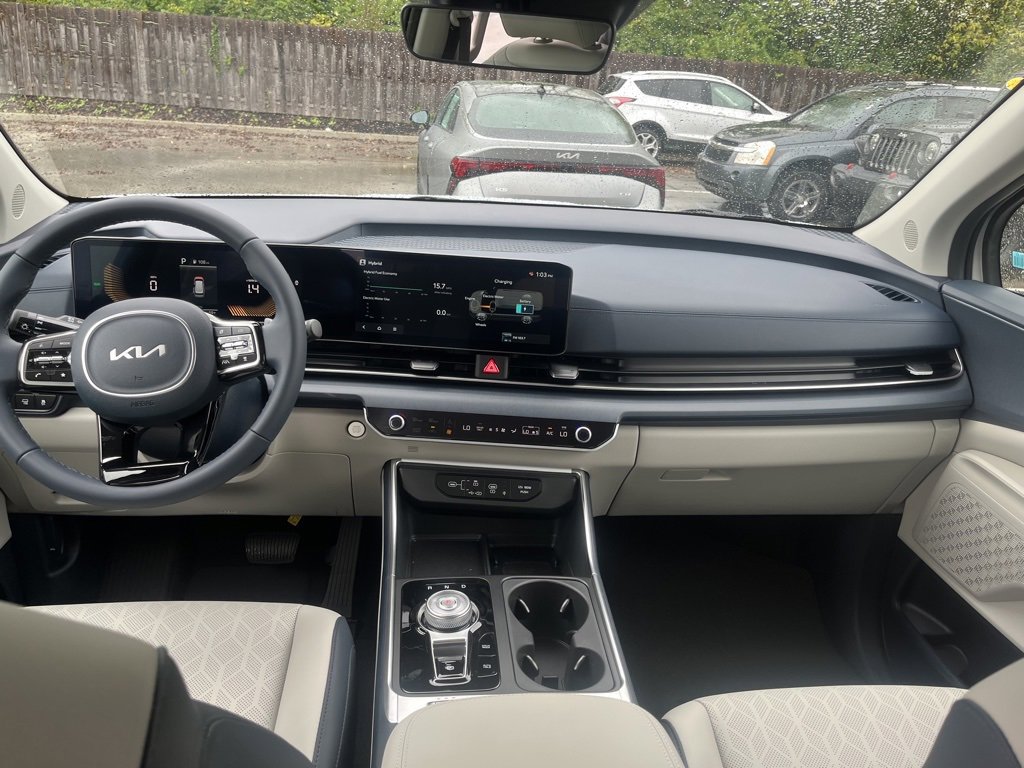 New 2026 Kia Carnival EX image 14