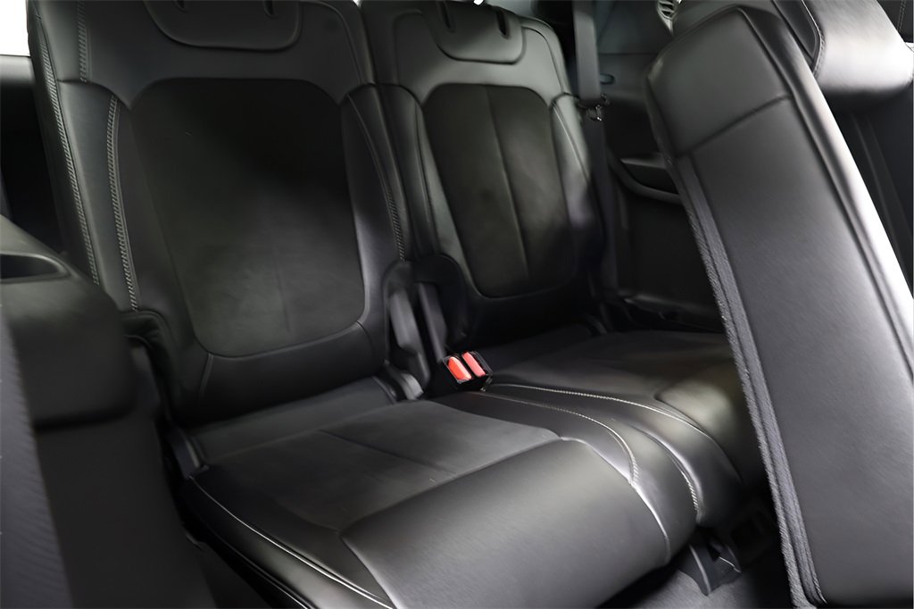 Used 2024 Jeep Grand Cherokee L Laredo image 32