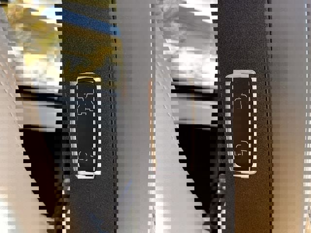 Used 2023 Tesla Model X Plaid image 27