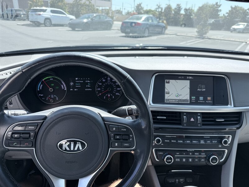Used 2017 Kia Optima EX w/ Technology Package FWD image 16