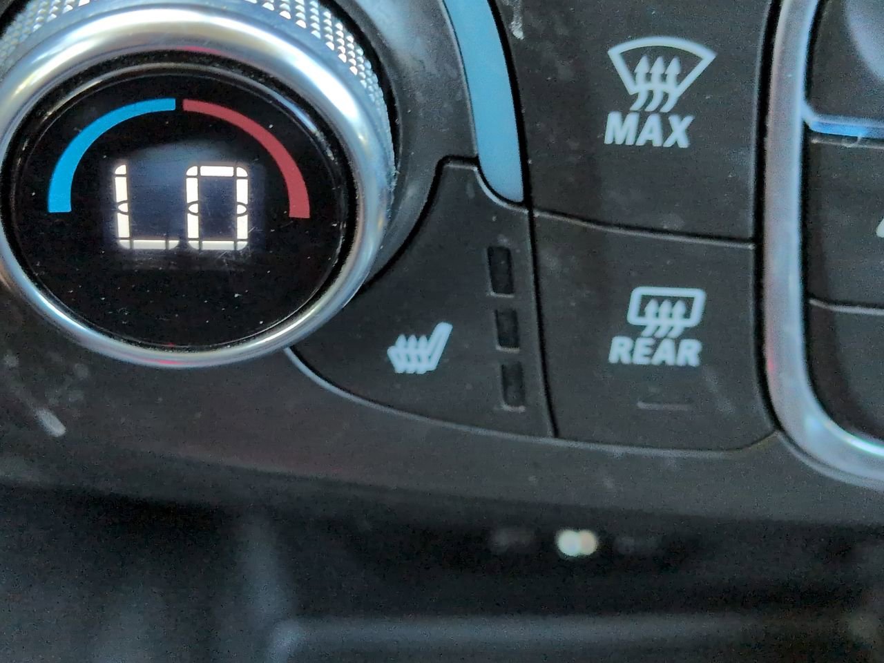 Used 2019 Chevrolet Traverse LT FWD image 23