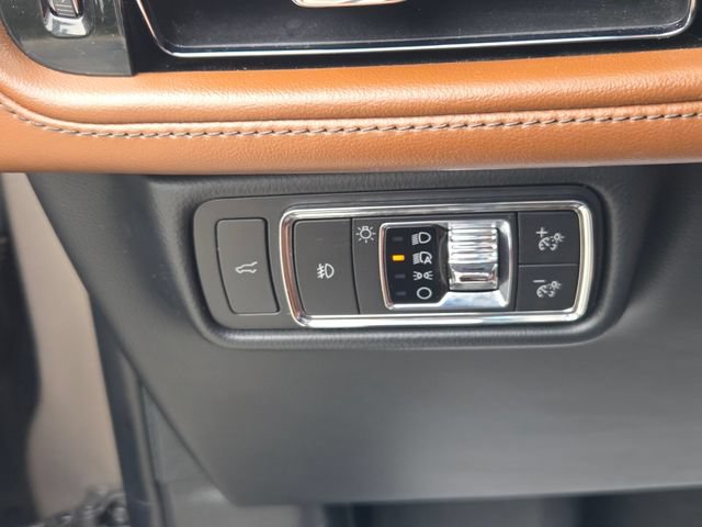 Used 2021 Lincoln Aviator Reserve w/ Equipment Group 201A RWD image 27