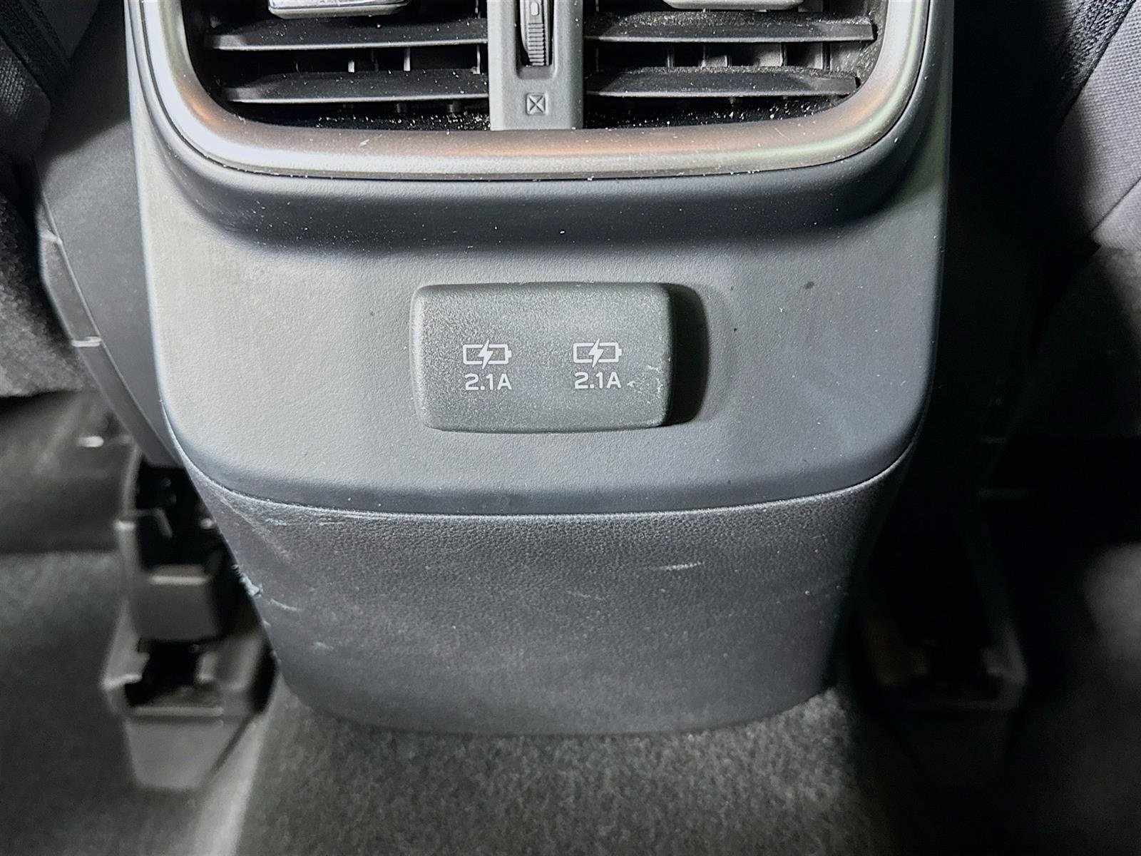 Used 2022 Subaru Outback Premium image 26