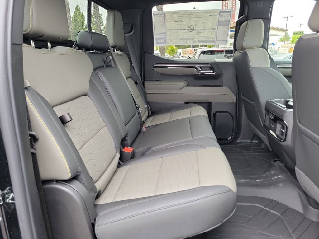 New 2026 Chevrolet Silverado 1500 ZR2 AWD/4WD image 21