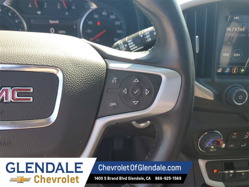 Used 2022 GMC Terrain SLT image 30
