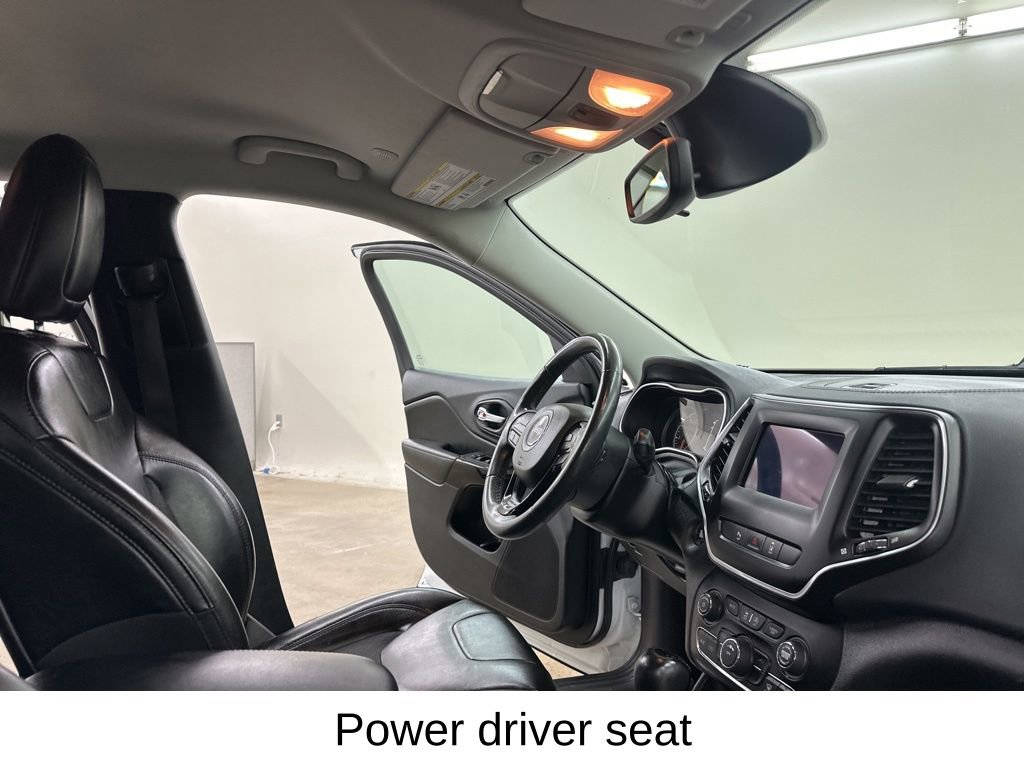Used 2021 Jeep Cherokee Latitude Plus image 22