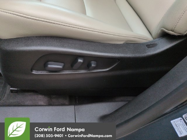 Used 2019 Cadillac XT4 Luxury FWD image 12