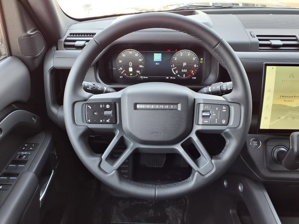 Certified 2026 Land Rover Defender 110 X-Dynamic SE AWD/4WD image 16