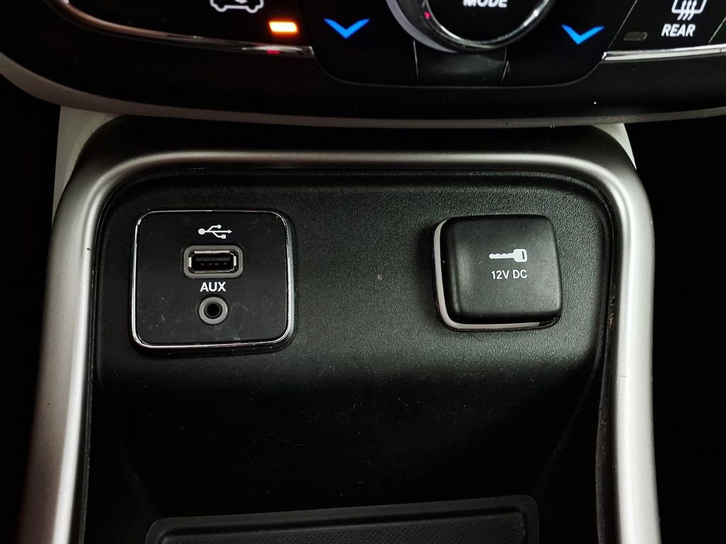 Used 2018 Jeep Compass Latitude w/ Popular Equipment Group FWD image 23