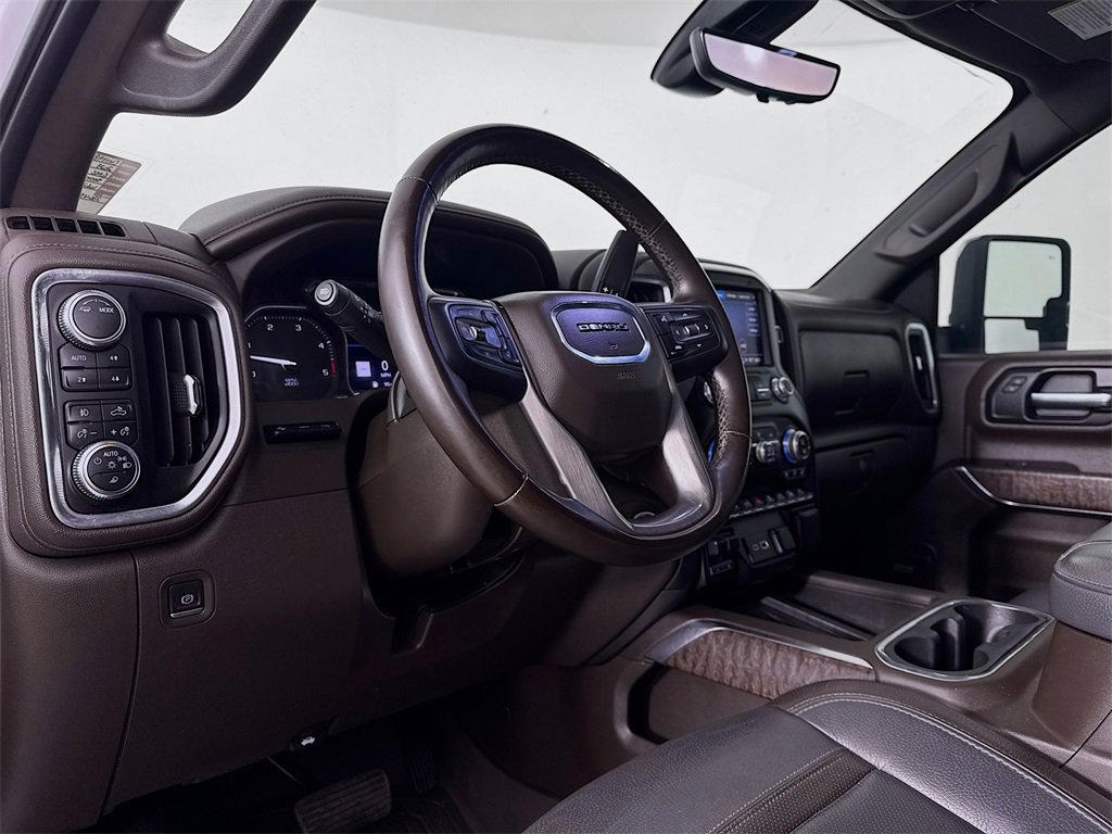 Used 2023 GMC Sierra 2500 Denali w/ Denali Ultimate Package image 9
