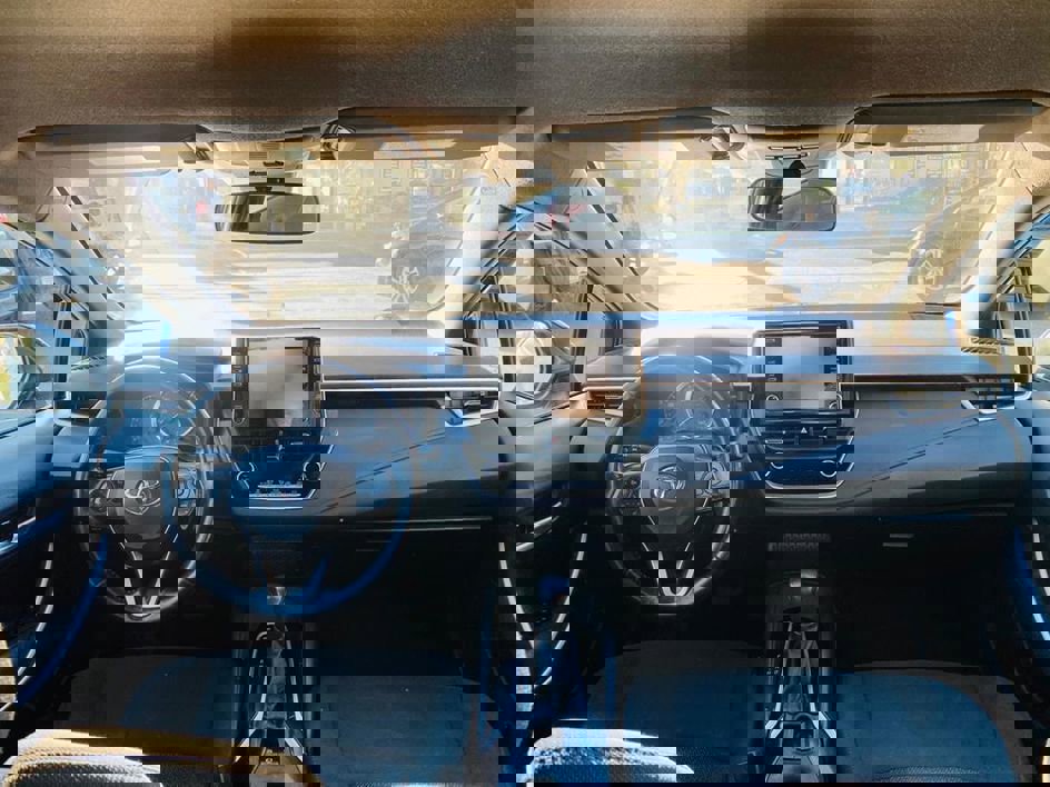 Used 2020 Toyota Corolla SE w/ Carpet Mat Package (TMS) FWD image 23