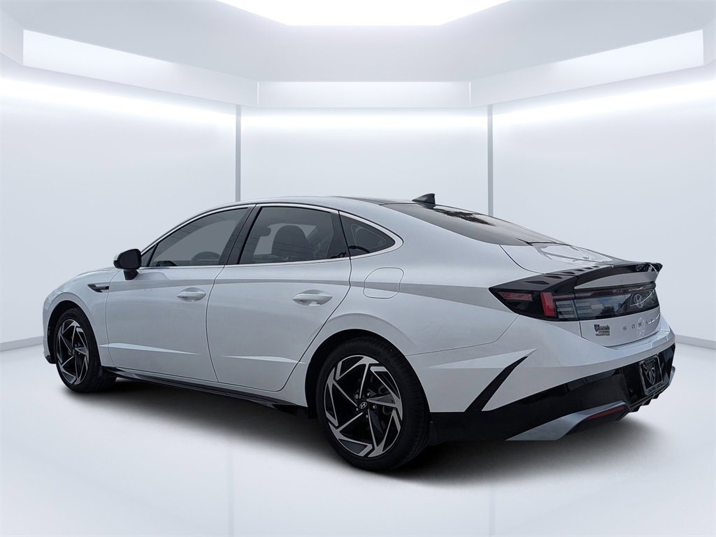 Used 2024 Hyundai Sonata SEL w/ Convenience Package image 5