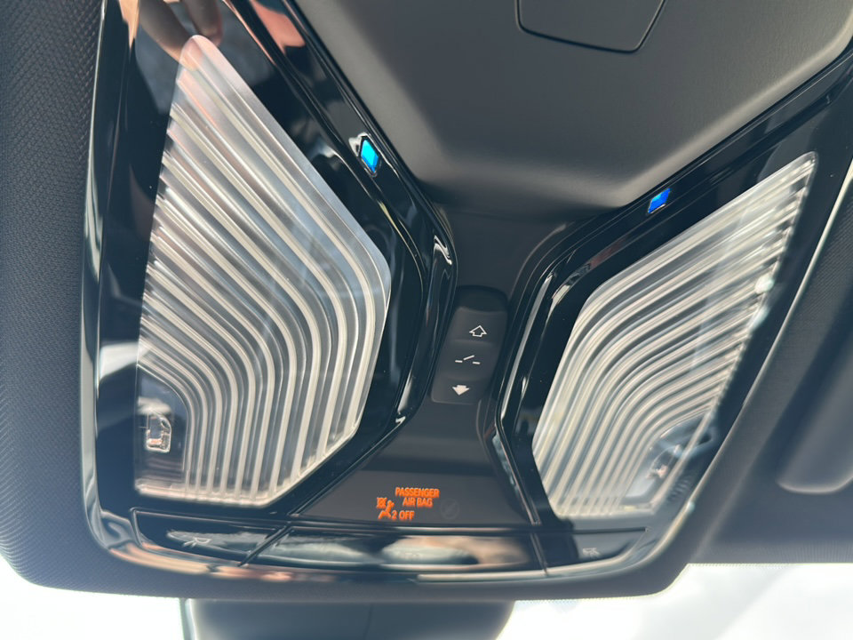 New 2026 BMW 330i Sedan w/ Premium Package image 28