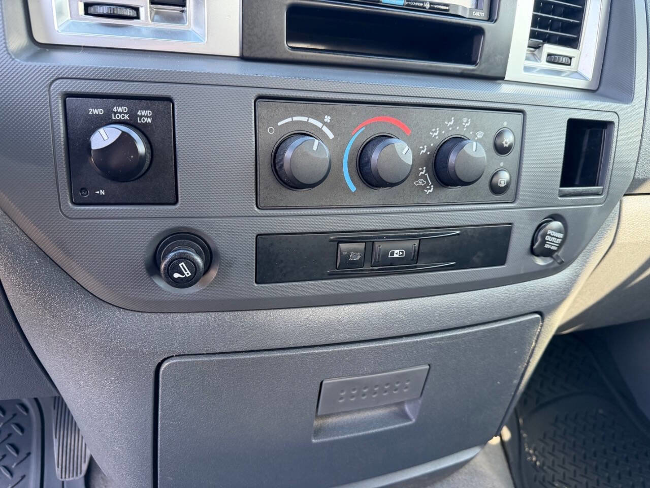 Used 2009 Dodge Ram 3500 Truck SLT w/ Popular Equipment Group image 12