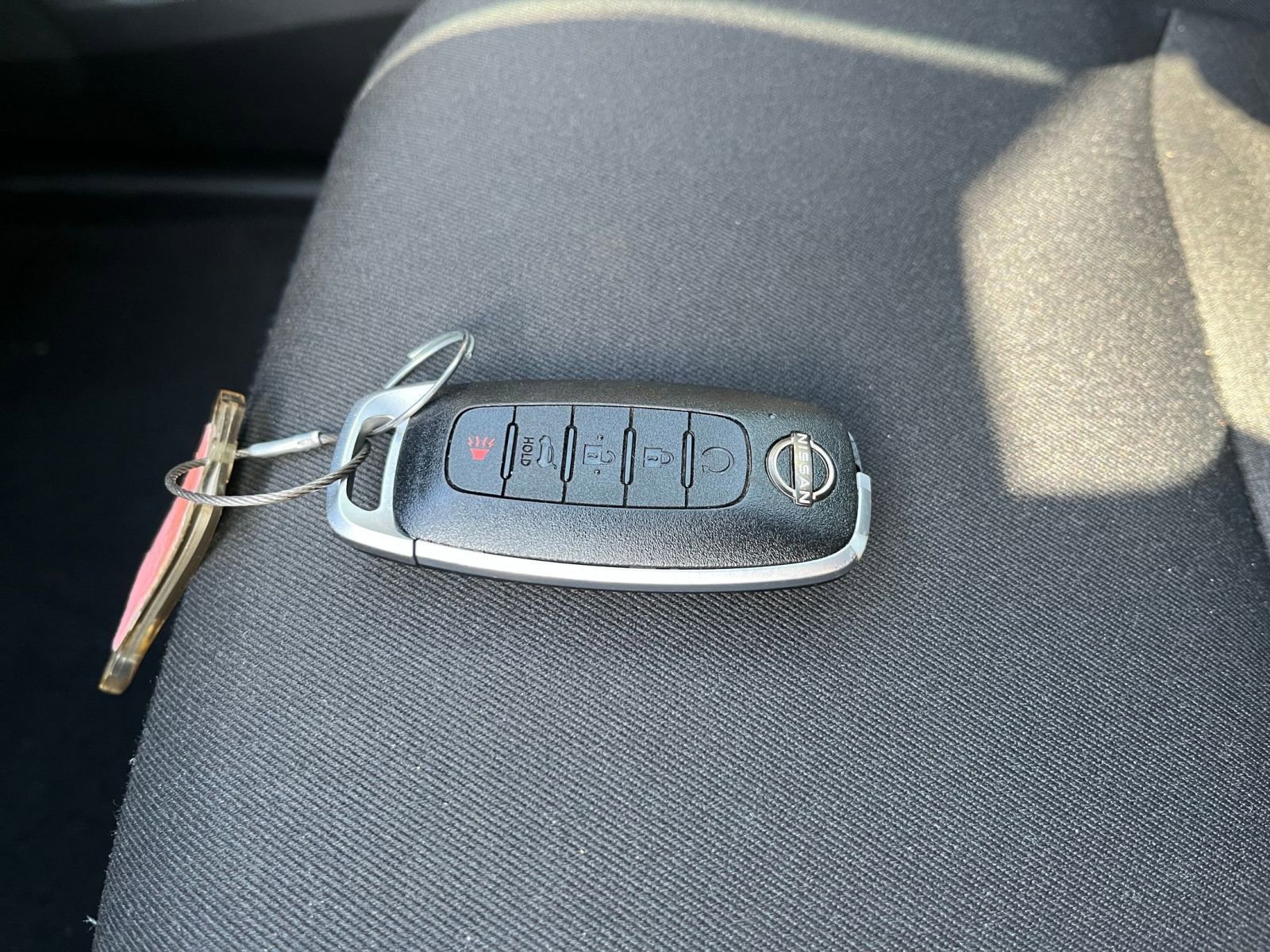 Used 2025 Nissan Pathfinder SV AWD/4WD image 18