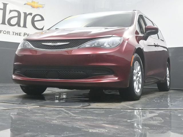Used 2021 Chrysler Voyager Lxi image 4