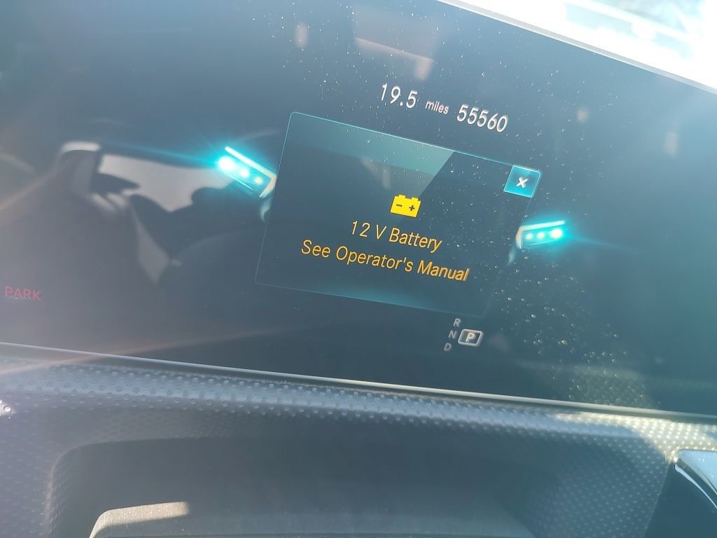 Used 2020 Mercedes-Benz CLA 250 w/ Premium Package image 7