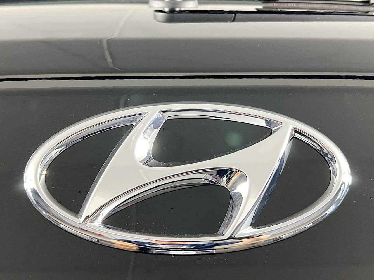 New 2025 Hyundai Venue SEL image 18