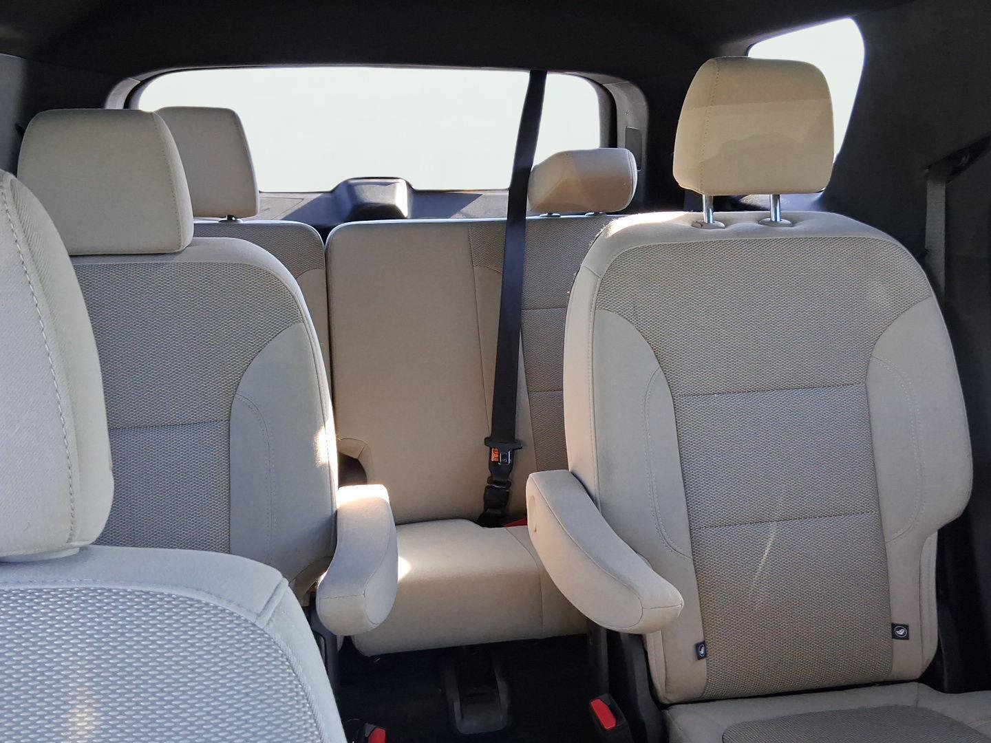 Used 2022 Chevrolet Traverse LT FWD image 9