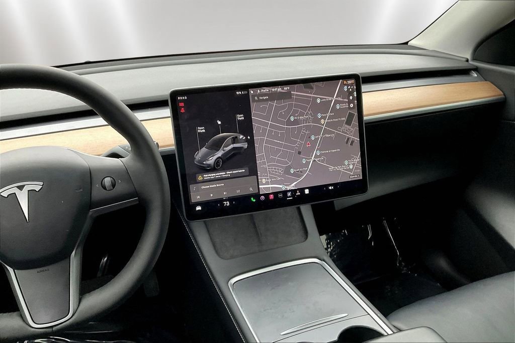 Used 2021 Tesla Model Y Long Range image 9