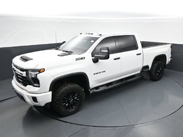 Used 2024 Chevrolet Silverado 2500 LTZ w/ LTZ Plus Package AWD/4WD image 37