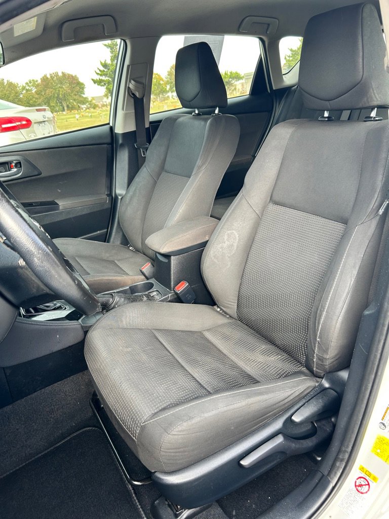 Used 2018 Toyota Corolla iM image 7