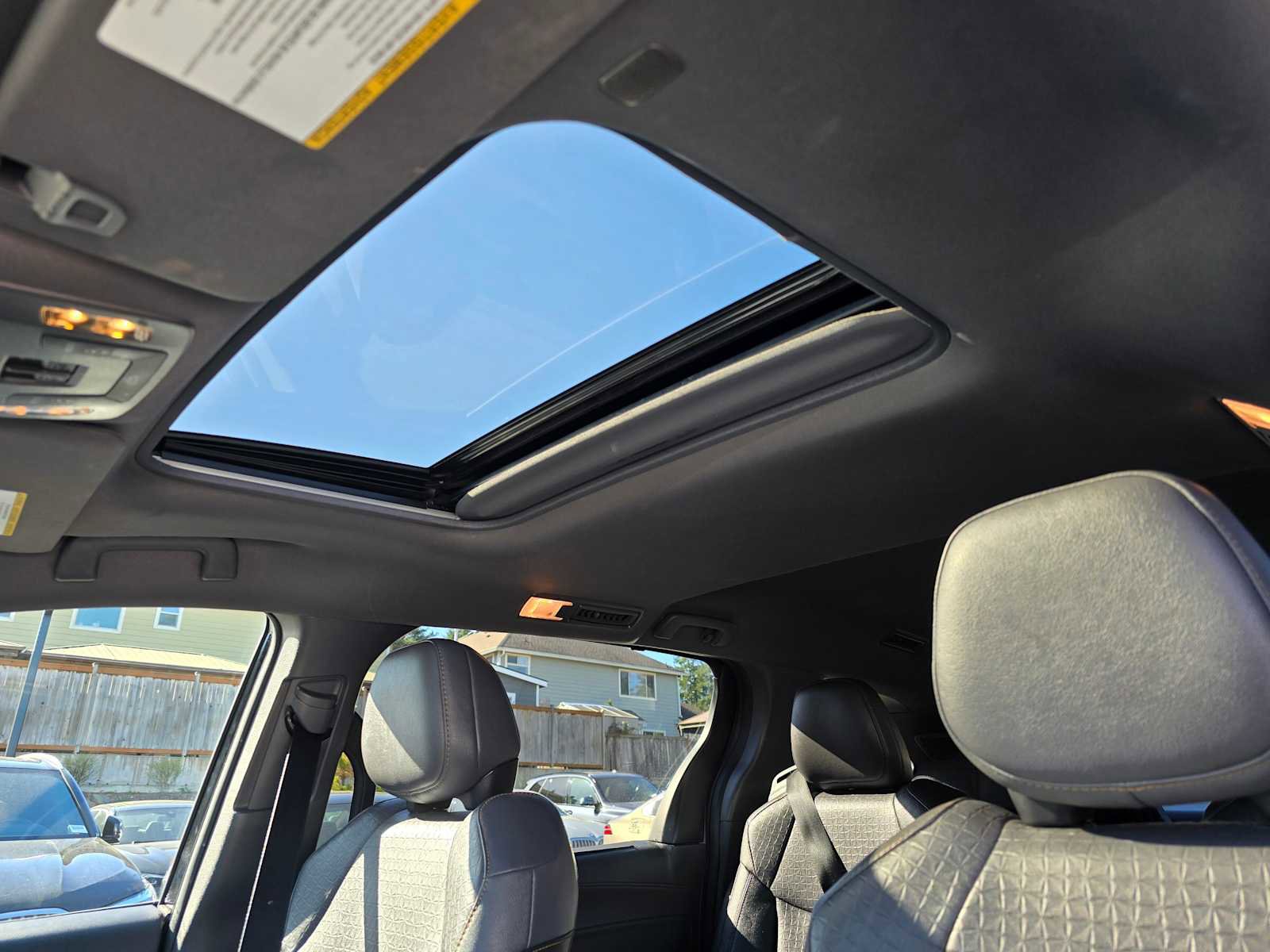 Used 2024 Toyota Sienna XLE Woodland Edition AWD/4WD image 23