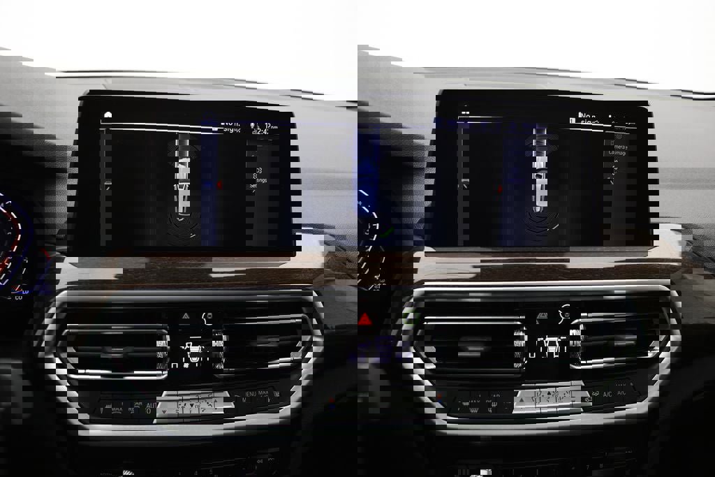 Used 2024 BMW X3 xDrive30i w/ Convenience Package image 23