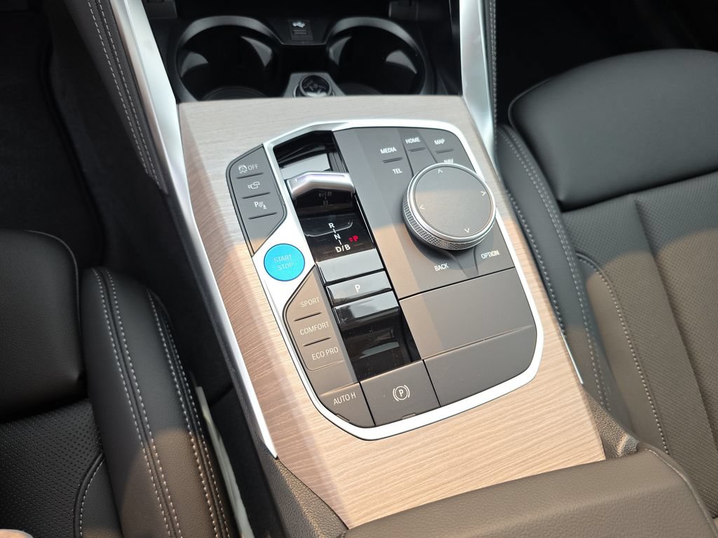 New 2026 BMW i4 xDrive40i w/ M Sport Package AWD/4WD image 17